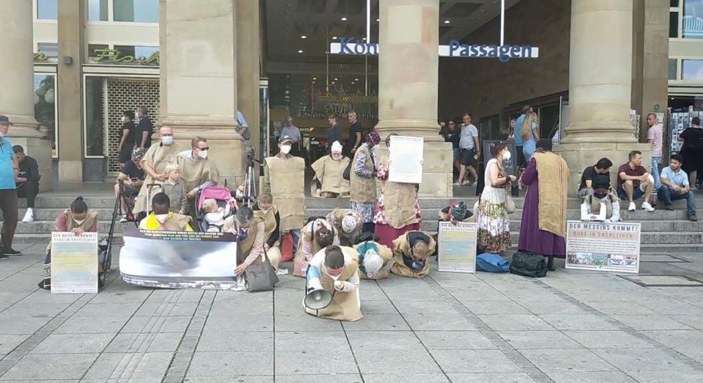 Pressemeldung Buße in Sackleinen NATIONALE BUßE am 21.08.2021 in Stuttgart Nachtrag
